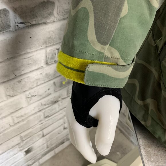 Rip Curl Snowboarding Jacket Green Camo HoodedSnow Ski Coat - Picture 5 of 16